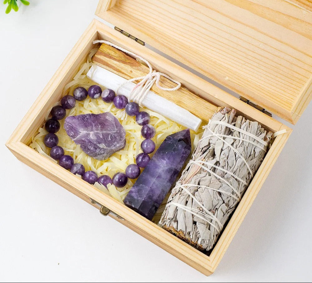 Crystal Ritual Gift Box – Amethyst, Rose Quartz or Chakra Set